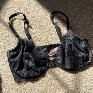 Victoria’s Secret unlined Demi